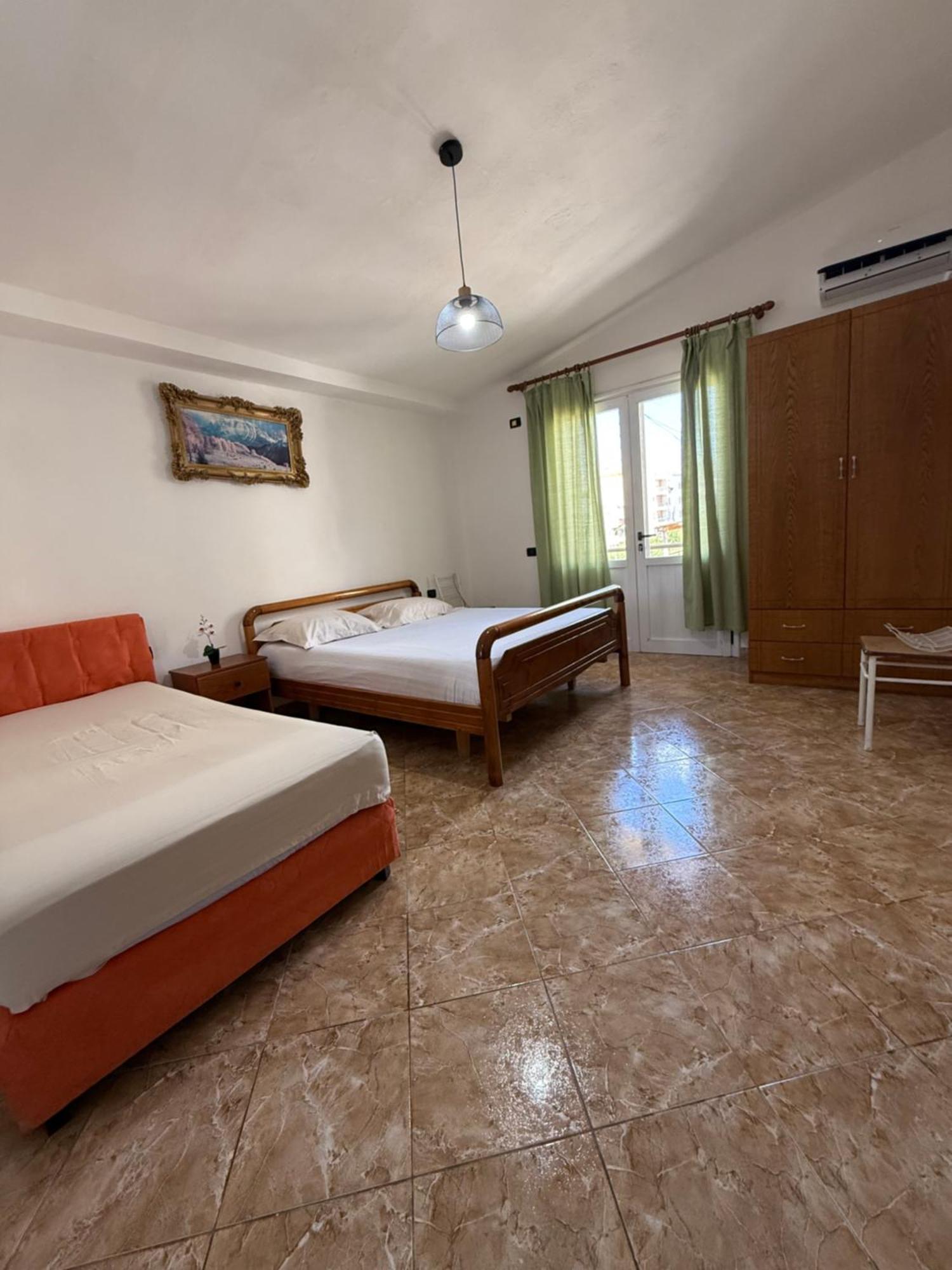 Jazoj Family Hotel Orikum Esterno foto